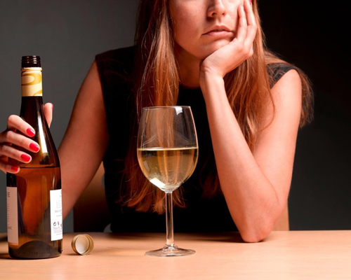 Анонимное лечение женского алкоголизма в Юрюзани